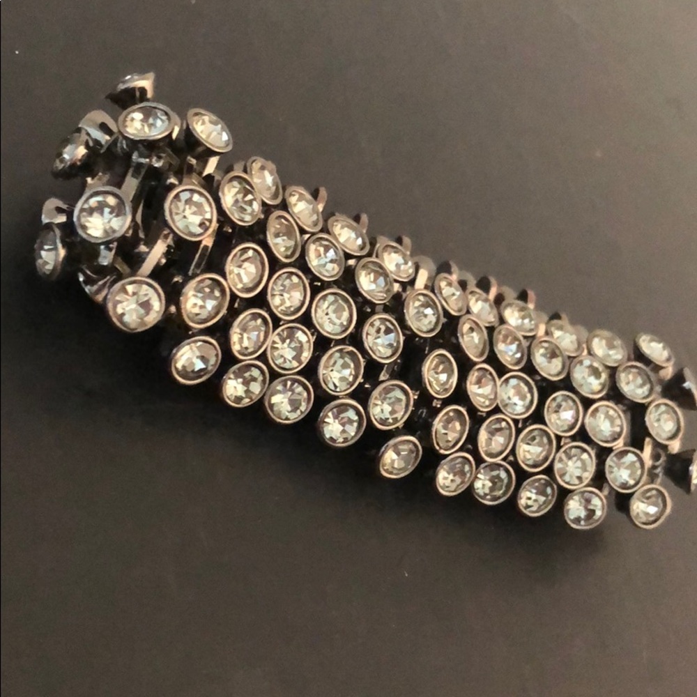 GUNMETAL & CRYSTAL ELASTIC BRACELET